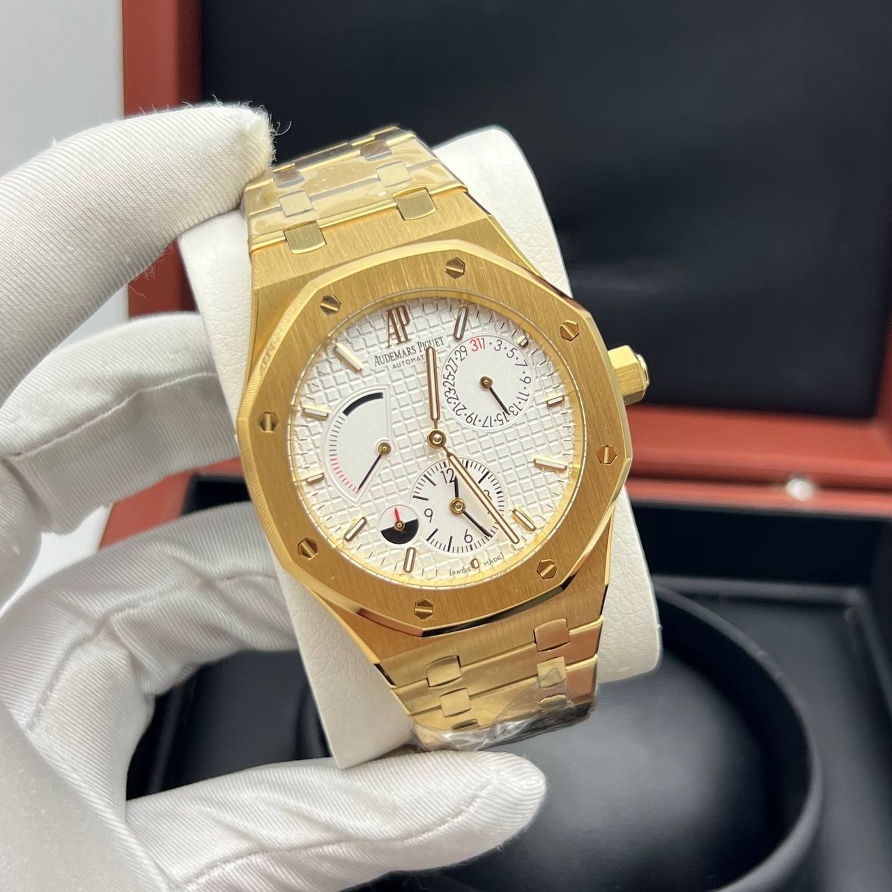 Audemars Piguet - Royal Oak Dual Time (0047.1)