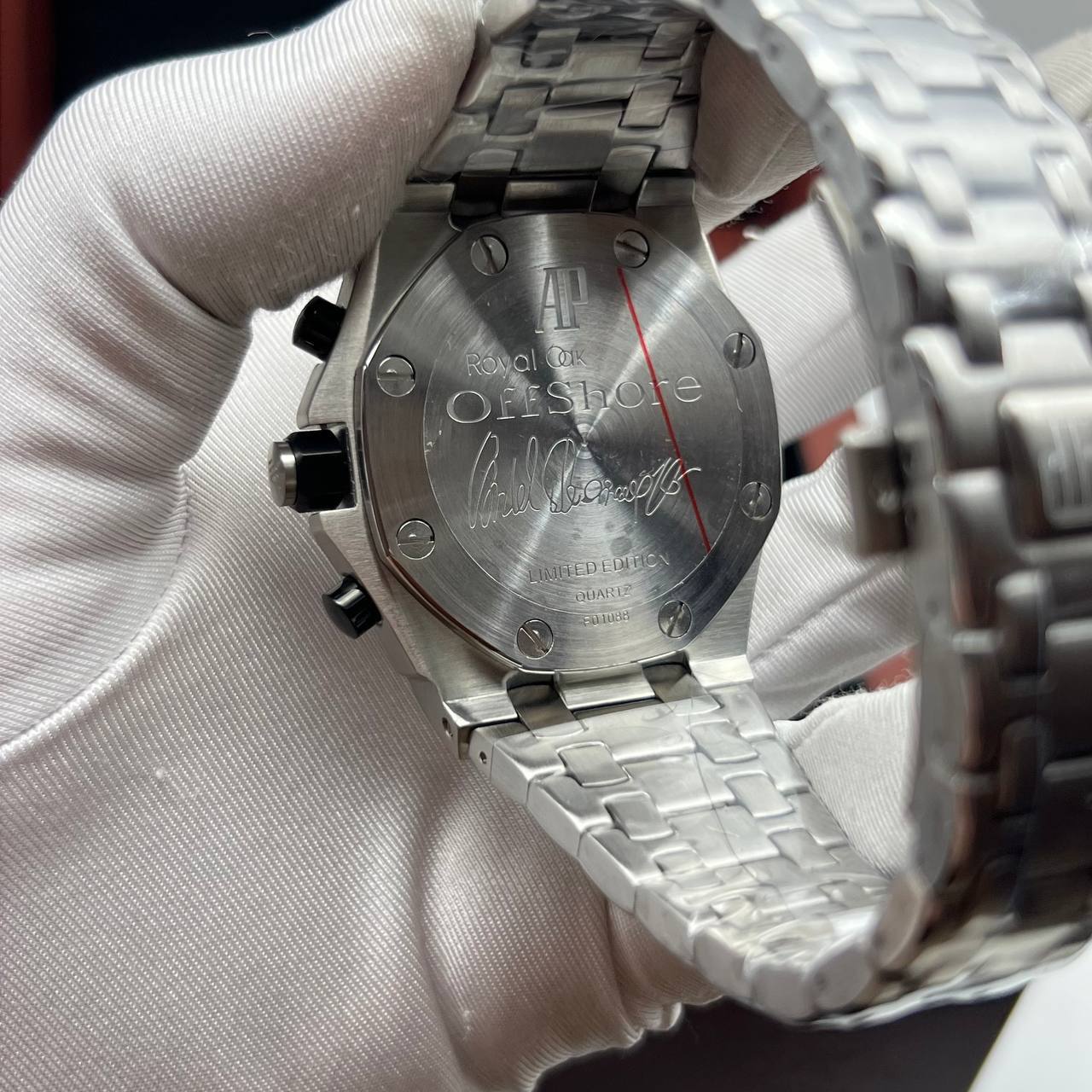 Audemars Piguet - Royal Oak Offshore Chronograph (0043)