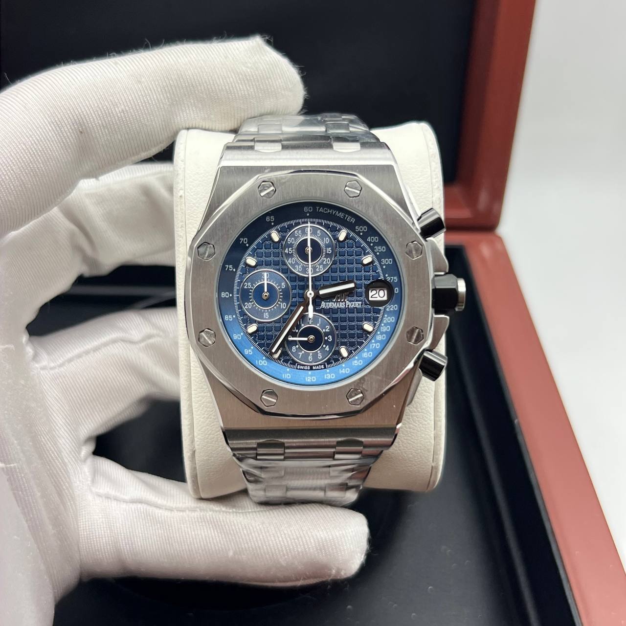 Audemars Piguet - Royal Oak Offshore Chronograph (0043.1)