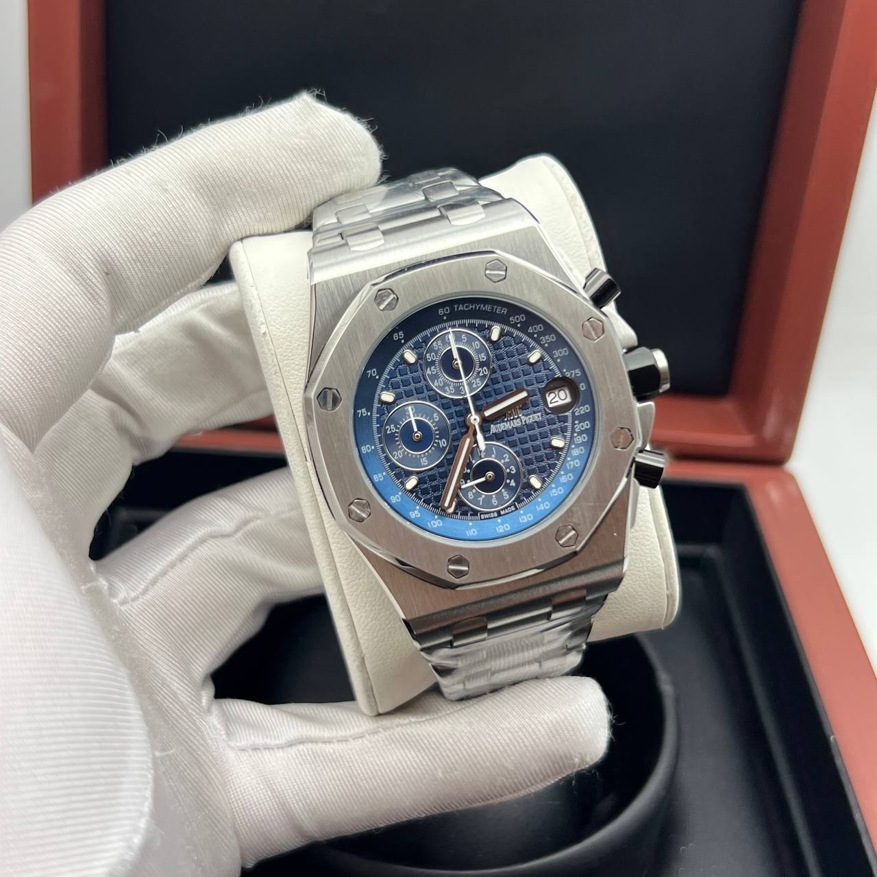Audemars Piguet - Royal Oak Offshore Chronograph (0043.1)
