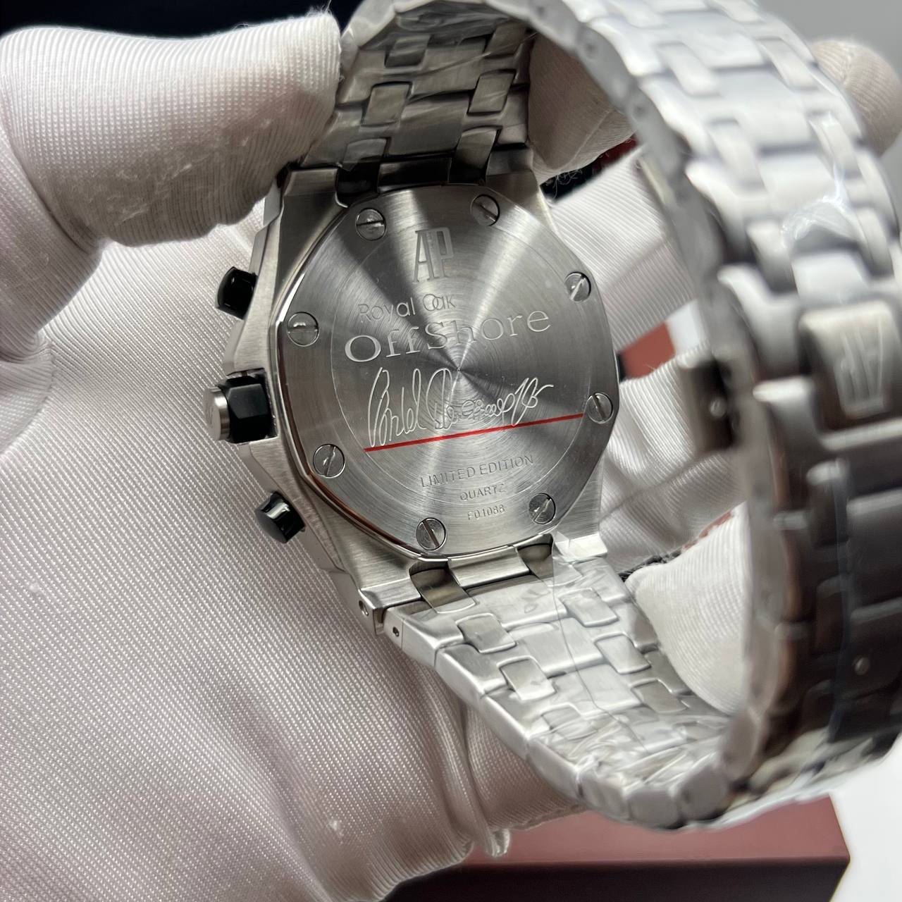 Audemars Piguet - Royal Oak Offshore Chronograph (0043.1)